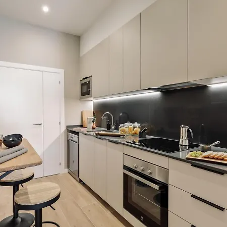 Estiu - 2 Bedrooms And Balcony In Sant Antoni Barcelona